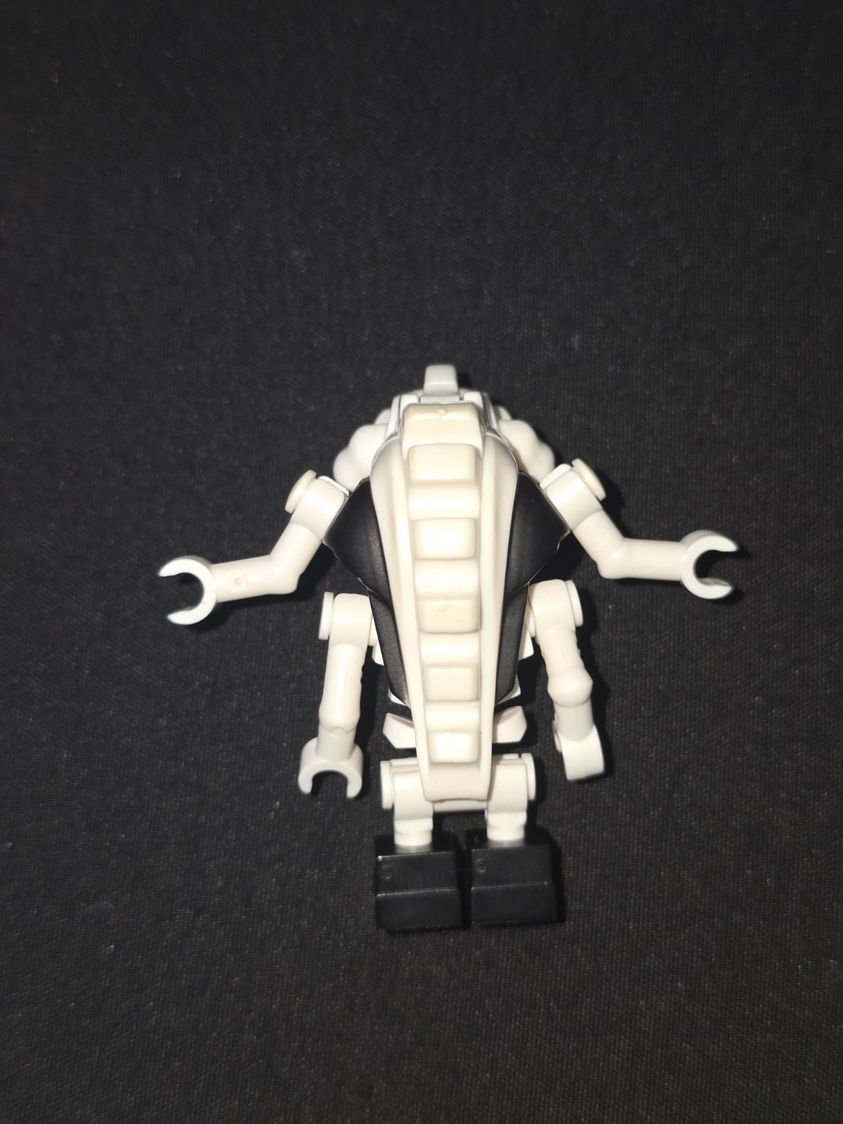 LEGO Samukai Minifigure NJO014 From Ninjago  and horse