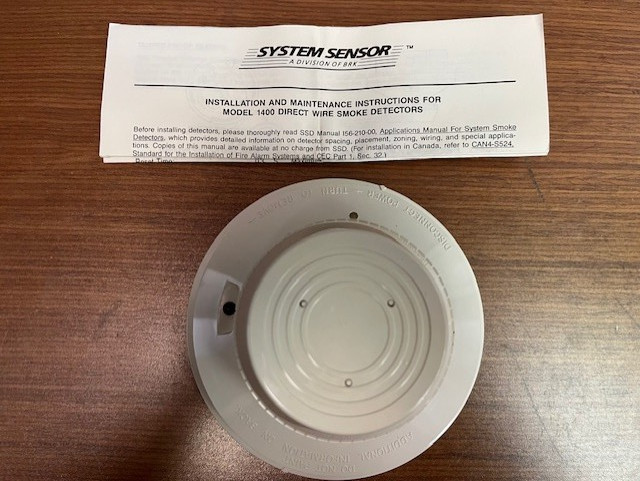 System Sensor 1400 Smoke detector; NOS New in open box