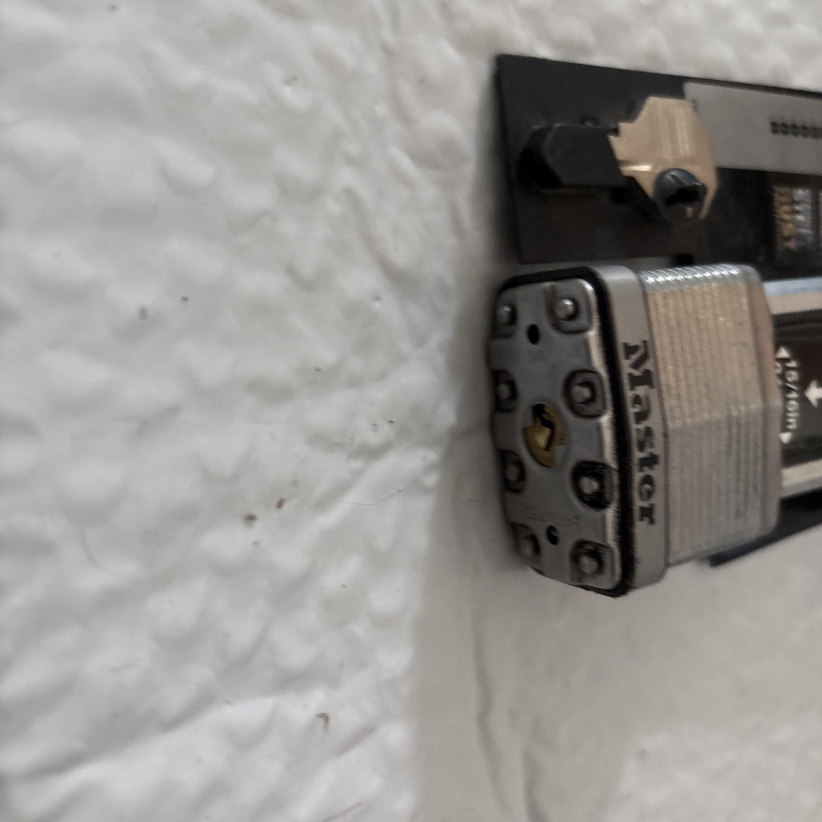 Master Lock Magnum M5xkadlj 2-1/2” Shackle