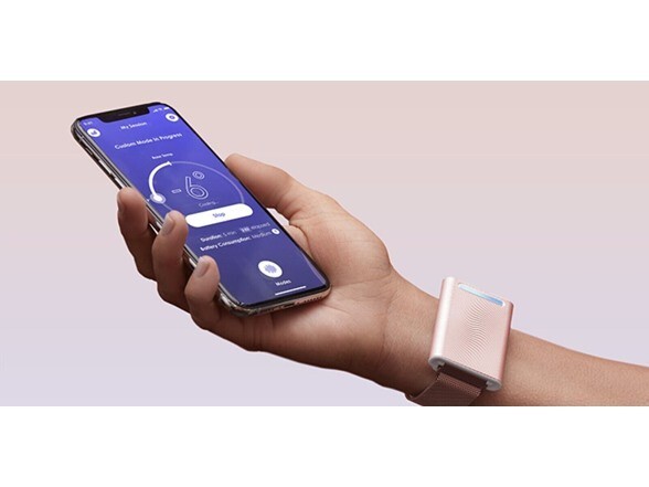New Embr Labs Wave 1 Rose Gold Bracelet Wearable Warming and Cooling + Charger