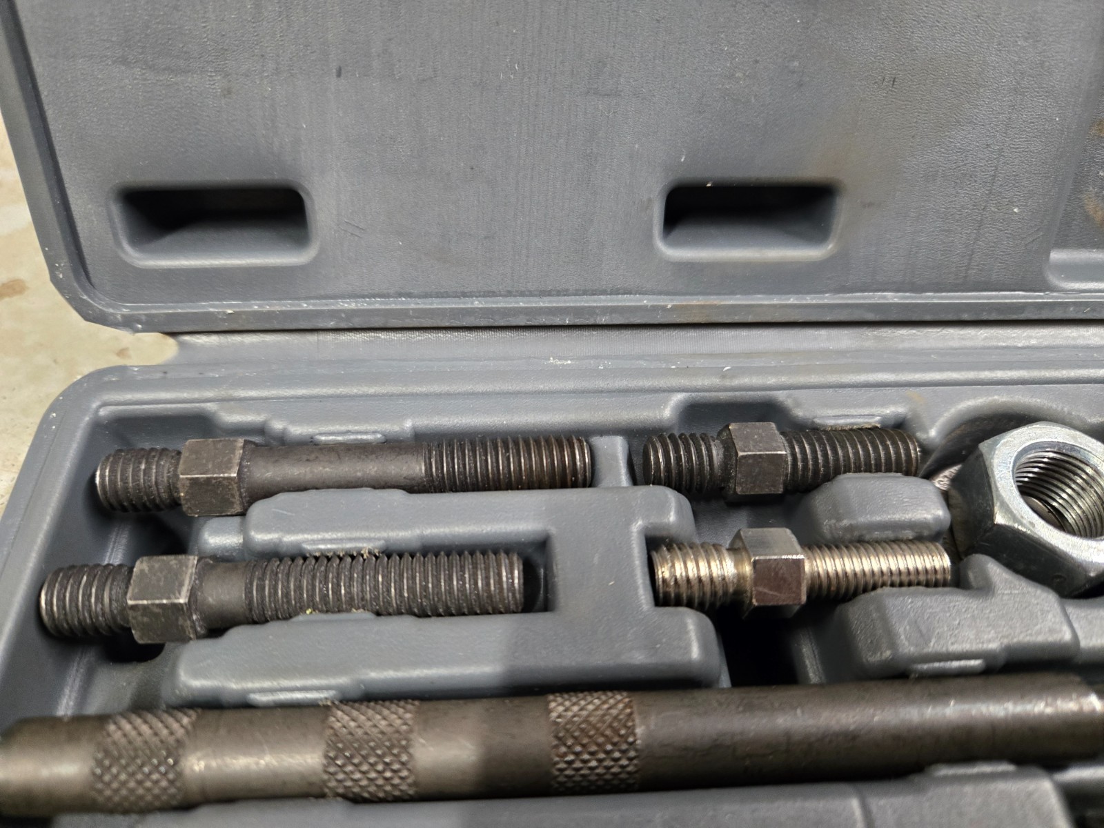 Napa "no slip" pulley puller/installer #39000
