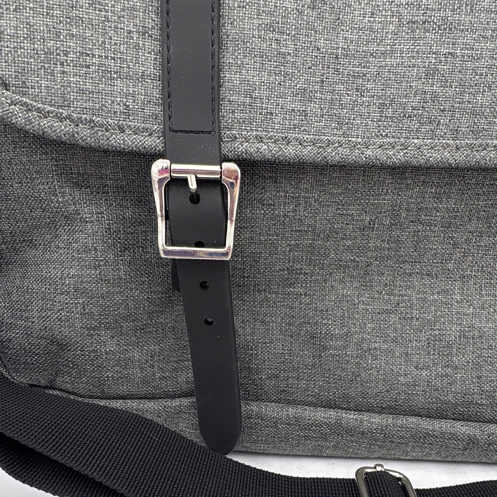 CAREW INTERNATIONAL Gray/Black Shoulder Messenger/Computer Bag, Adjustable Strap