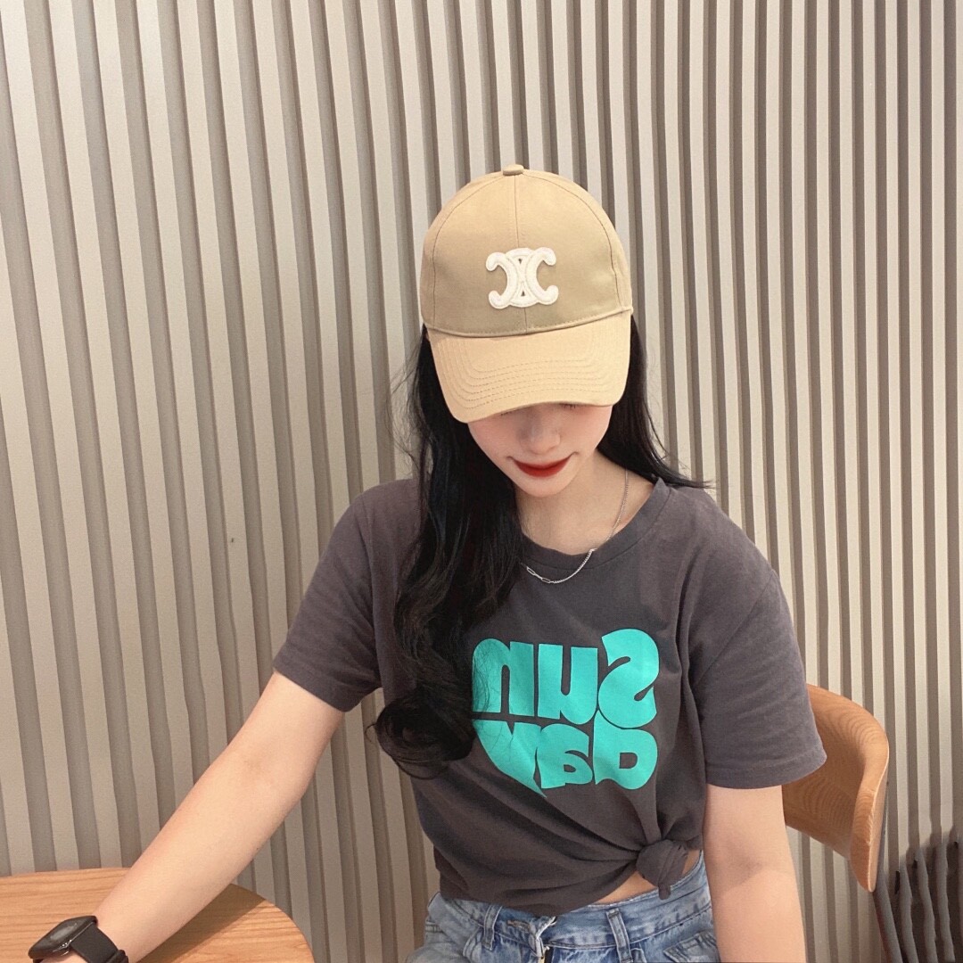 New Fashion Logo Embroidered Baseball Cap Hat Unisex Adjustable Apricot