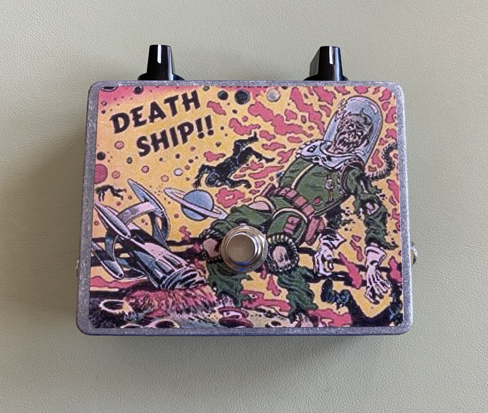 DenTone "Death Ship" Fuzz Guitar Effects Pedal