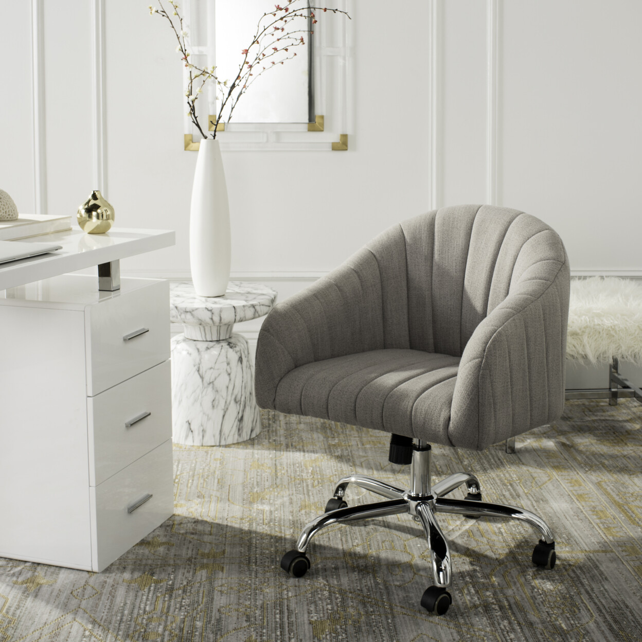 SAFAVIEH Themis Linen Chrome Leg Swivel Office Chair | Grey / Chrome |