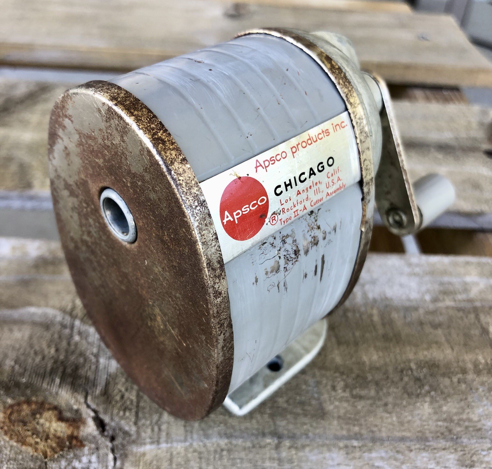 Vintage APSCO Metal Pencil Sharpener Wall/Desk Mount Rustic Collectible - USA