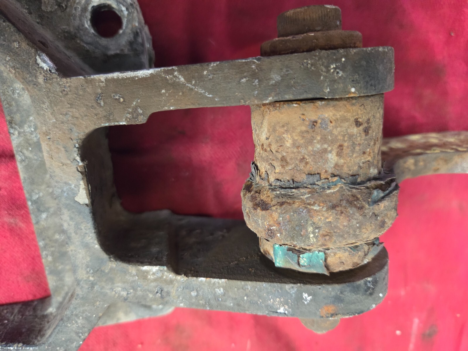 PETERBILT HOOD PIVOT HINGE ASSY A62 - 6031 ,