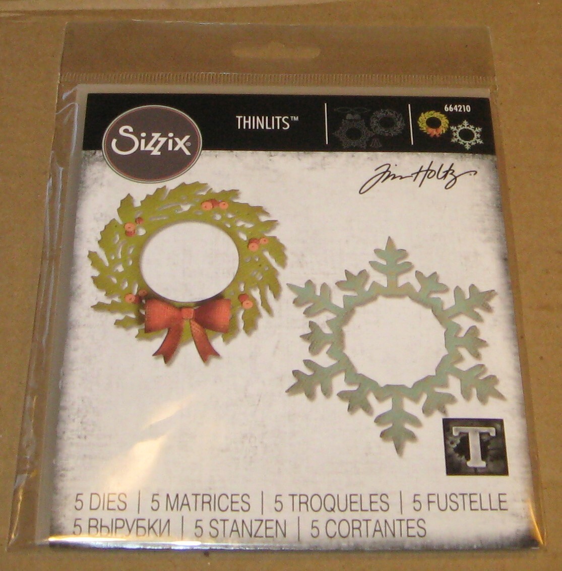 TIM HOLTZ SIZZIX 664210 THINLITS WREATH AND SNOWFLAKE DIE SET