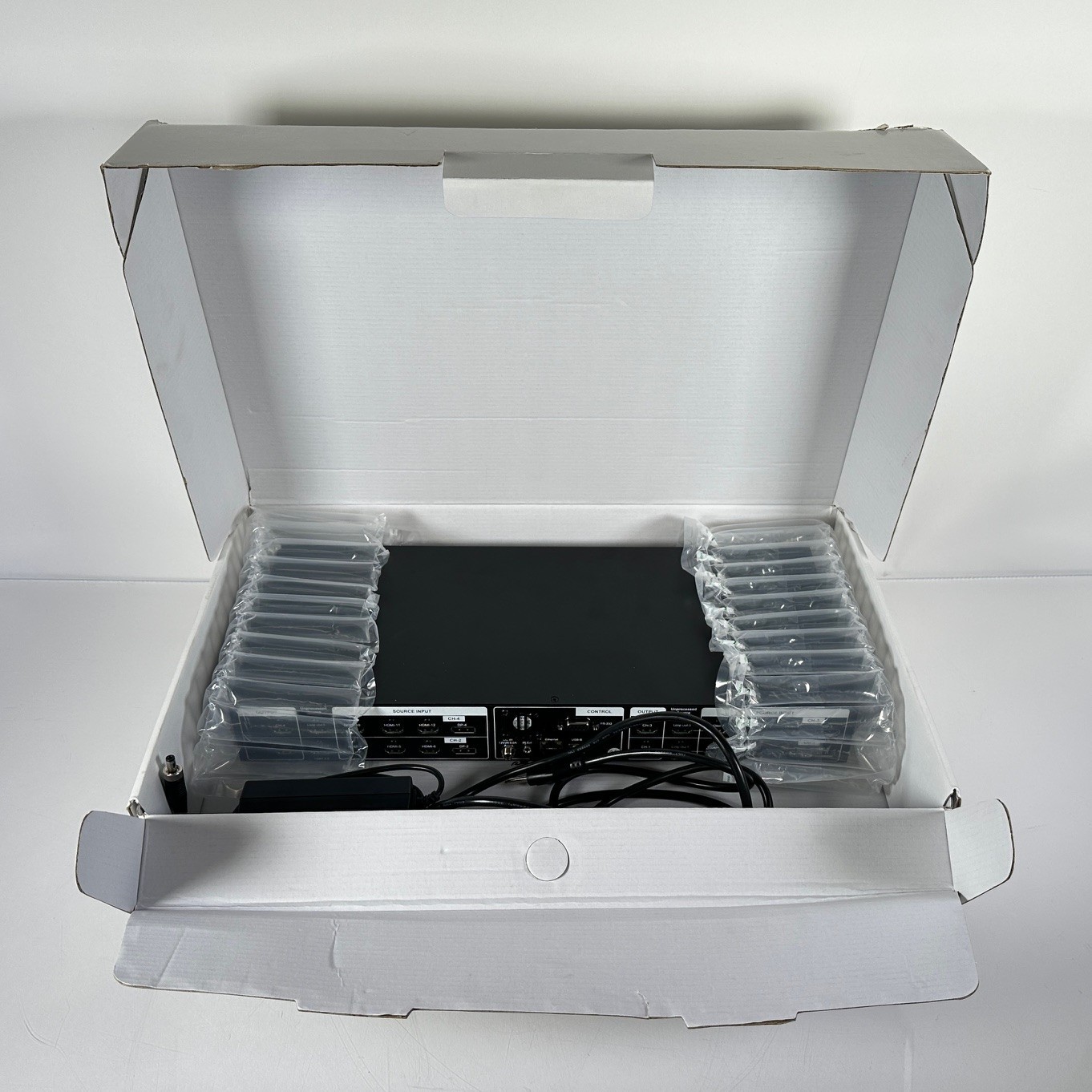GeoBox UD104 Quad Channel UHD Edge Blending Processor