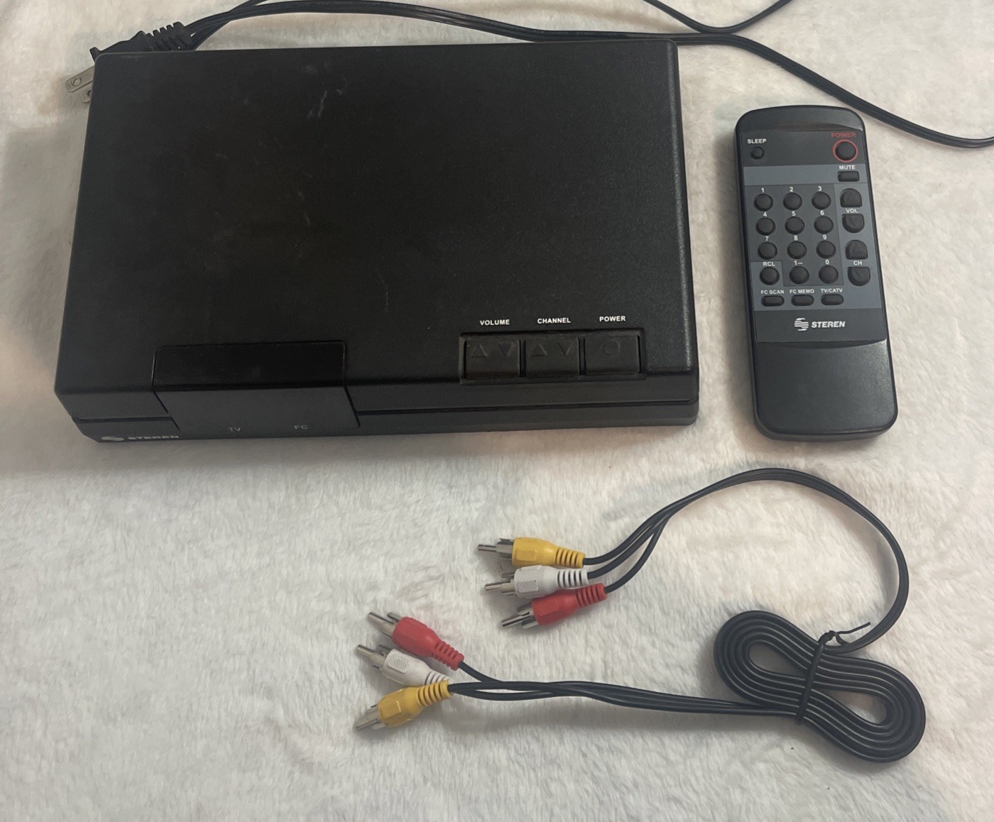 Steren Cable TV Tuner Receiver - RF Coax To Component A/V - NTSC version W Remot