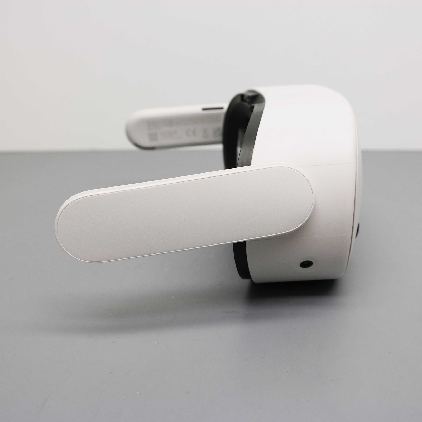 Meta Quest 3S 128GB VR Headset ISSUE