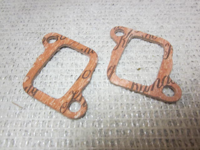2 Ski-doo Snowmobile Intake Gaskets New #420831866