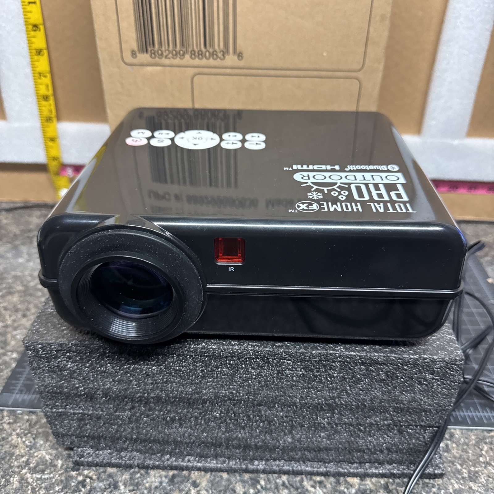 Total Home FX VS278 Projector PRO Outdoor Bluetooth HDMI No remote Preowned