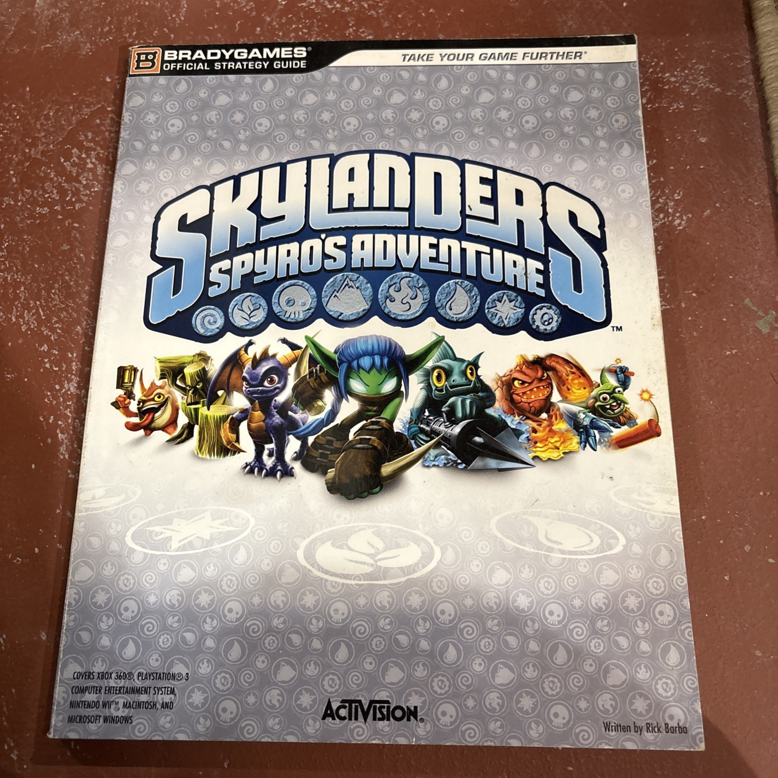 2011 Skylanders Spyro's Adventure Bradygames Official Strategy Guide Softcover