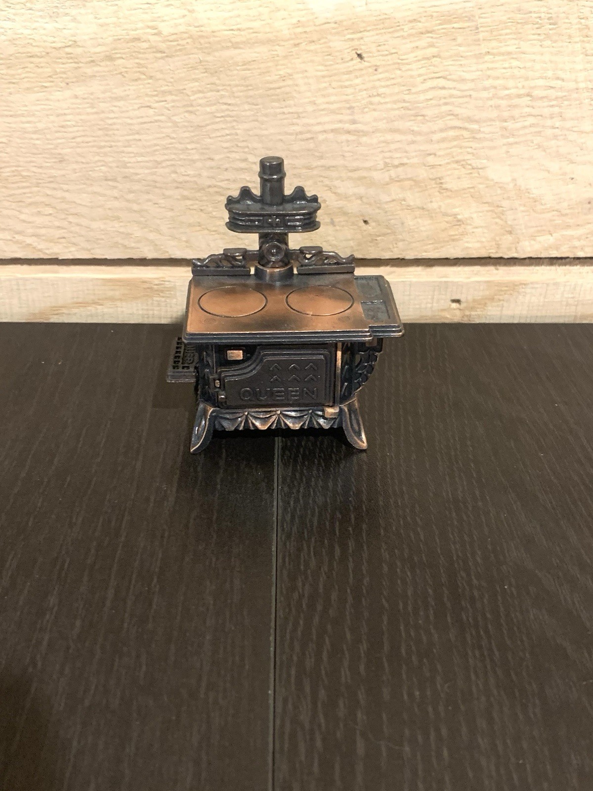 Queen Cast Iron Cook Stove Pencil Sharpener Miniature Brass Copper Mini Vtg