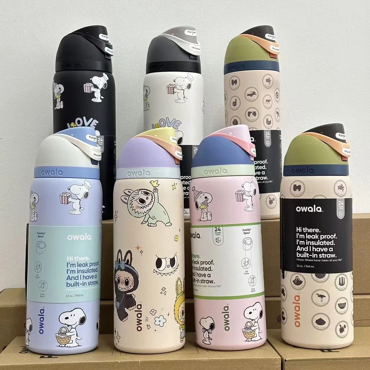Brand new 2026Owala Snoopy stainless steel insulated water bottle flip lock 32oz