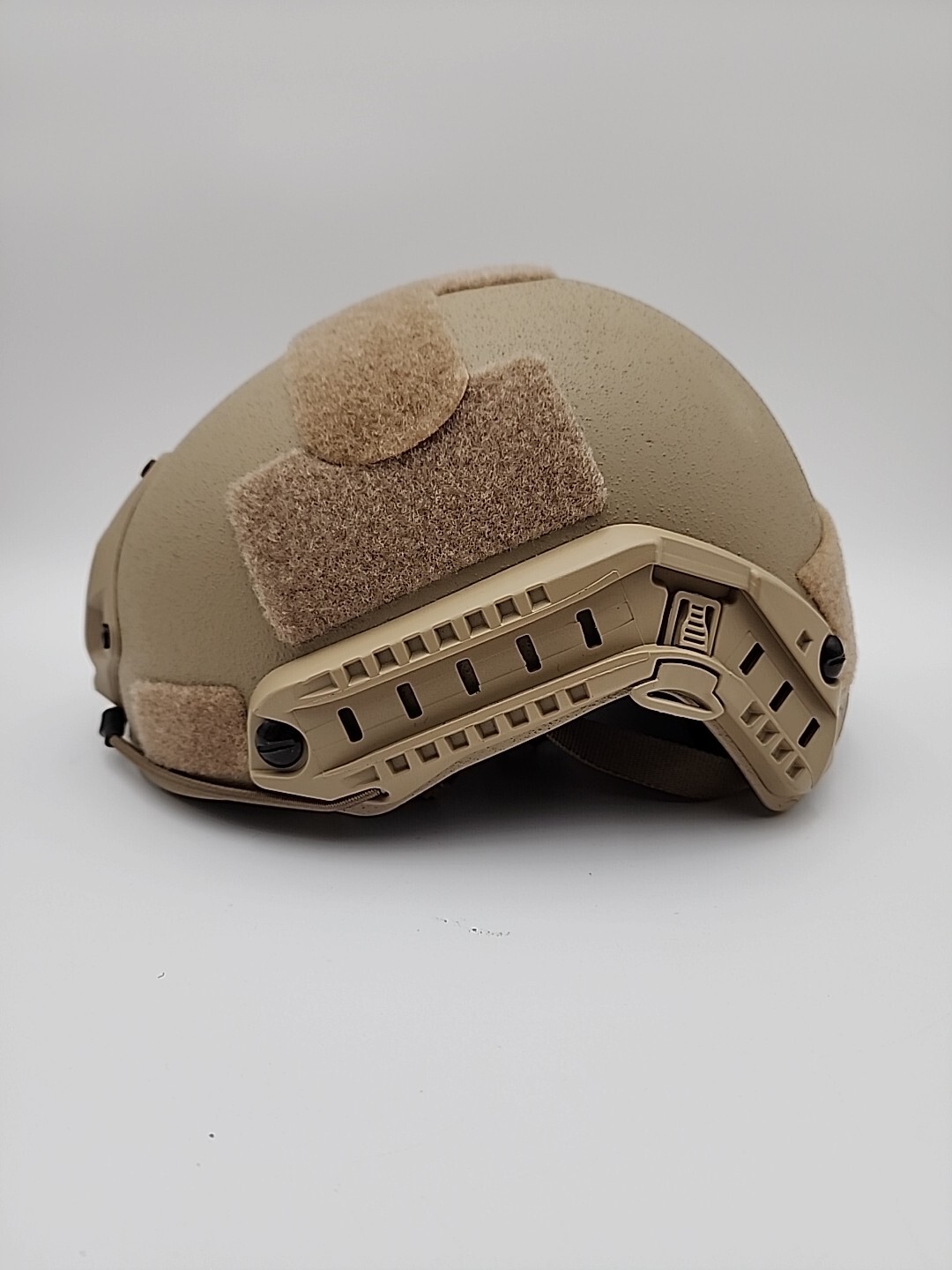 Tactical Helmet In Tan