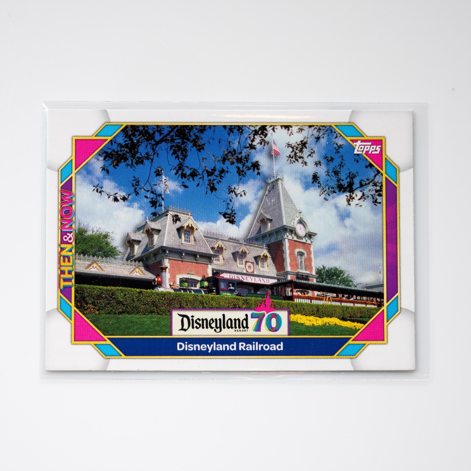 2025 Topps Disneyland 70th Anniversary - BASE - Pick your card - Free Shipping
