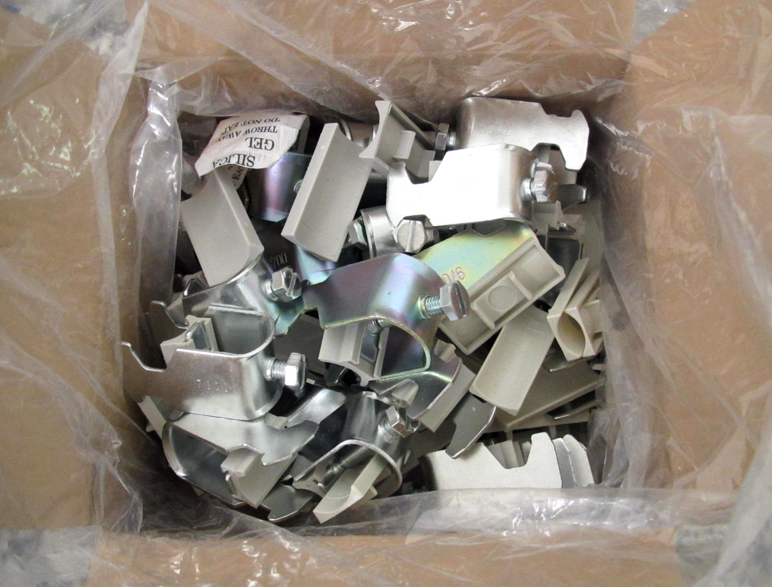 New 25pcs Rittal DK 7097.000 / 7097000 12-18mm C Rail Cable Clamps Free Shipping
