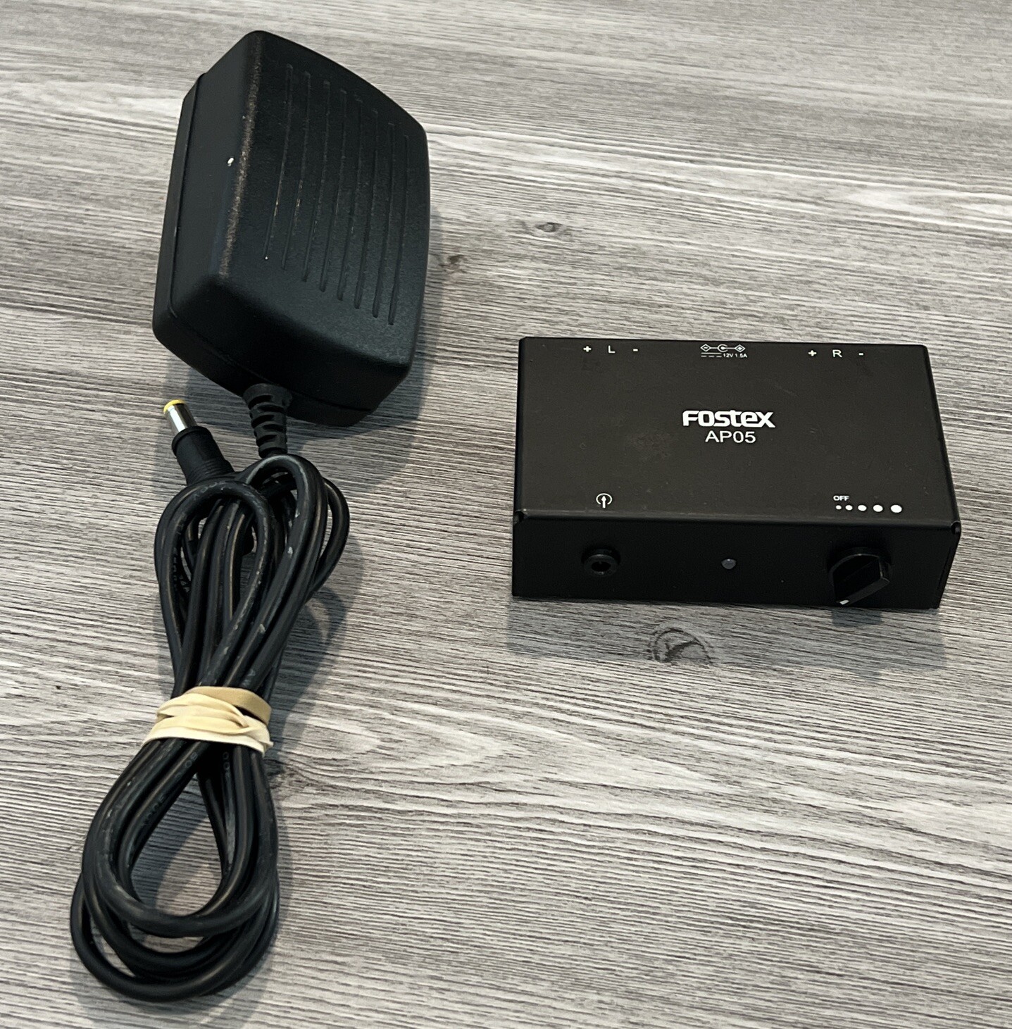 FOSTEX - AP05 | Ultra-compact Personal Amplifier W/ Party Power Supply