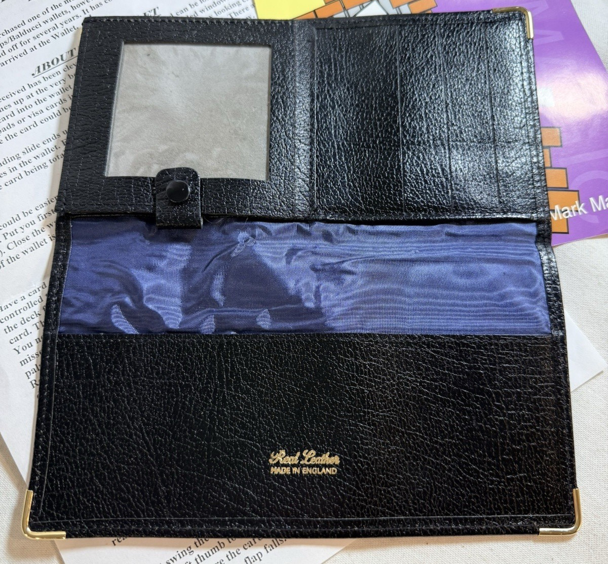 Isolation Wallet by Mark Mason - Vintage Card Magic Trick