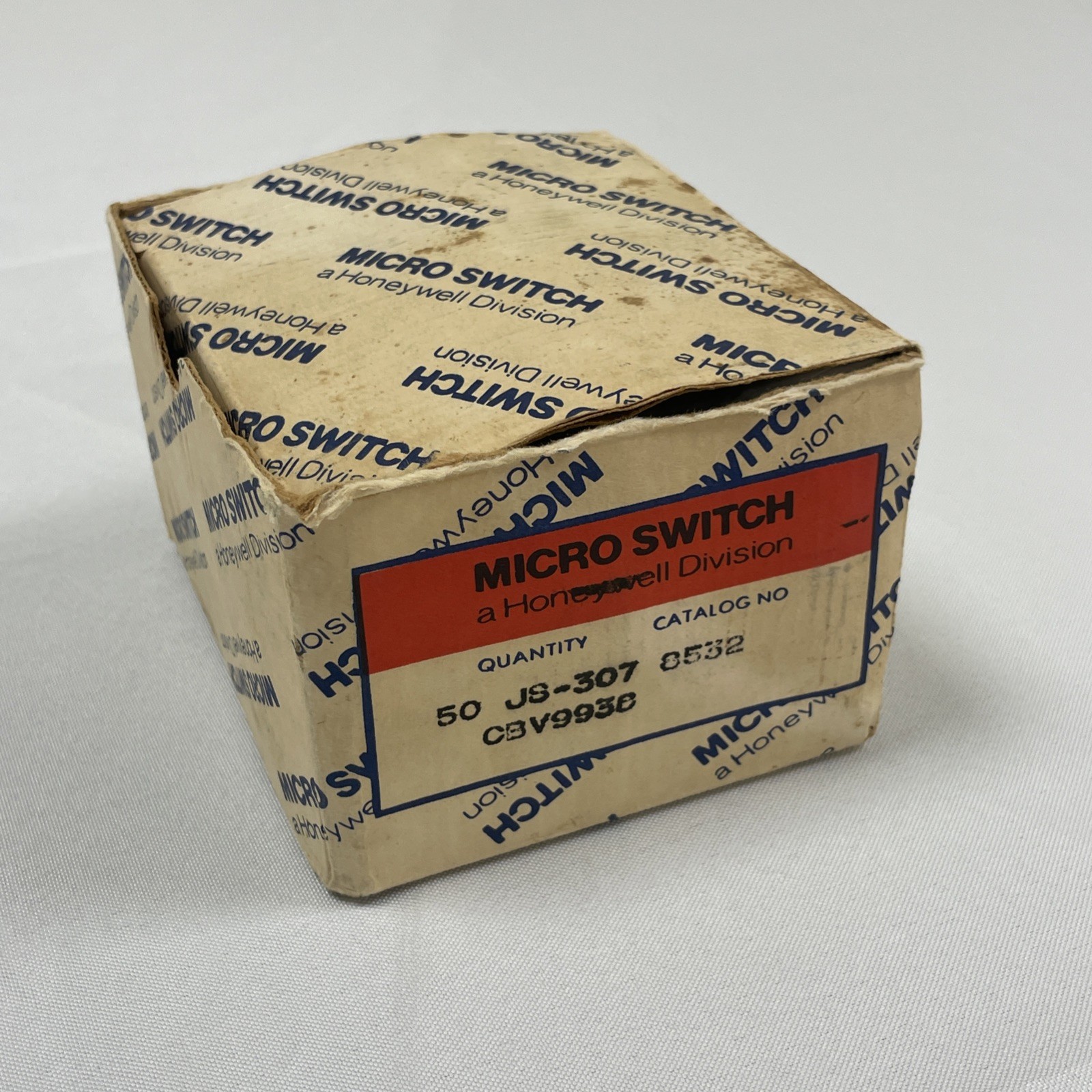 Lot of 37 Honeywell Micro Switch JS-307