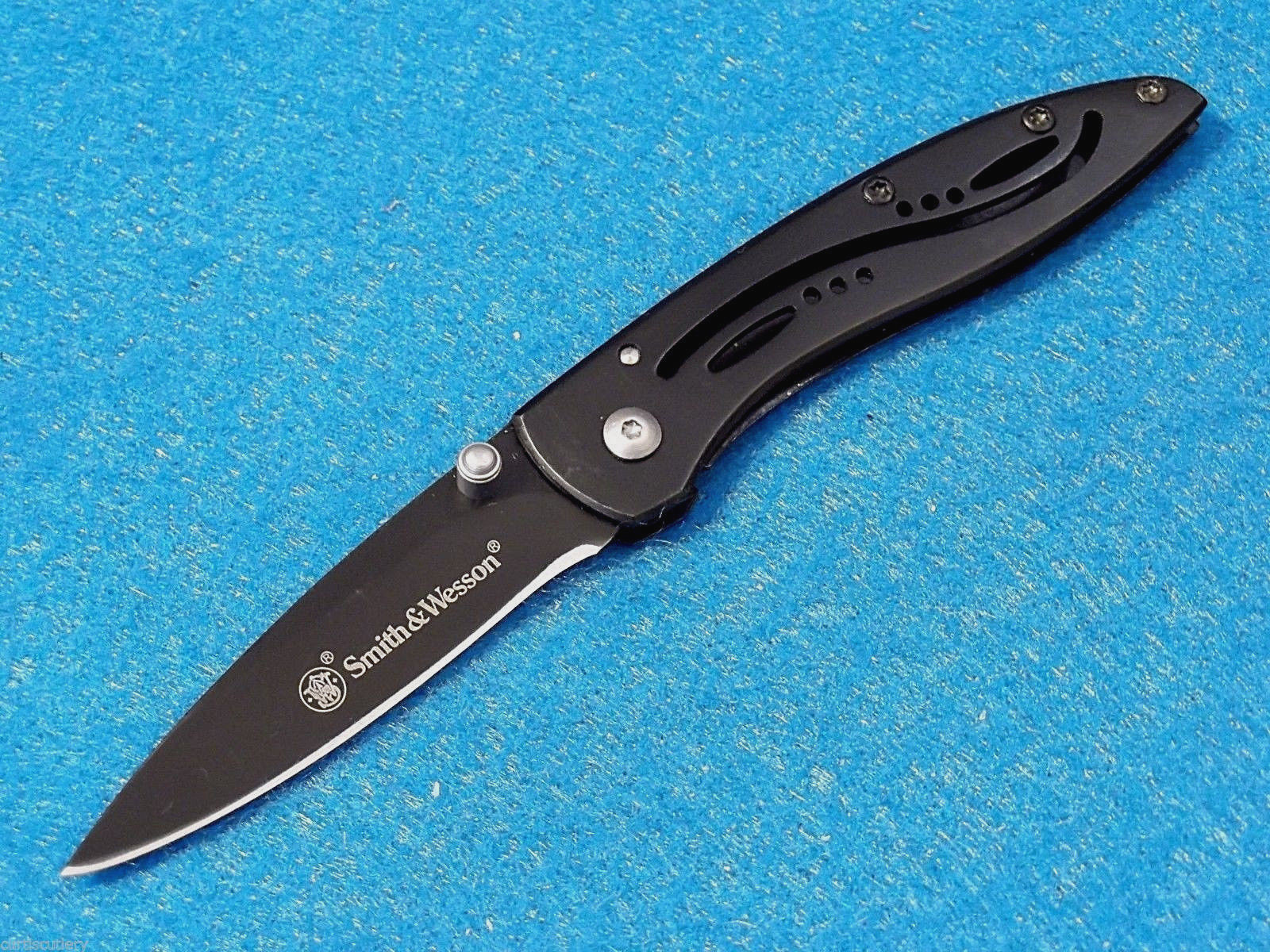 Smith & Wesson CKLPB Little Pal Black framelock pocket knife 3" closed SWLPB NEW