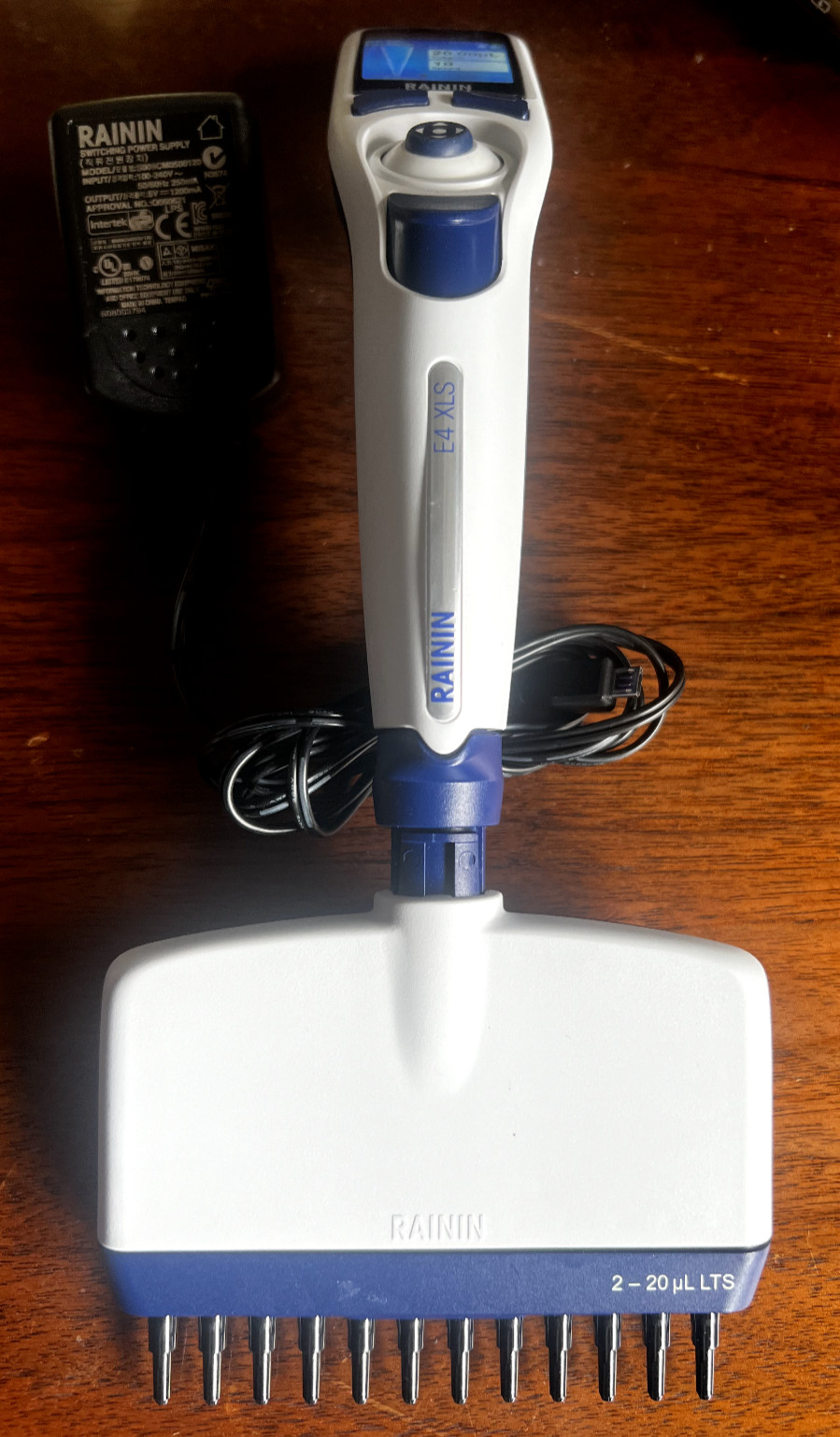 Rainin XLS+ E4 12 Channel Electronic Pipette E12-20XLS+ 2-20uL and Charger