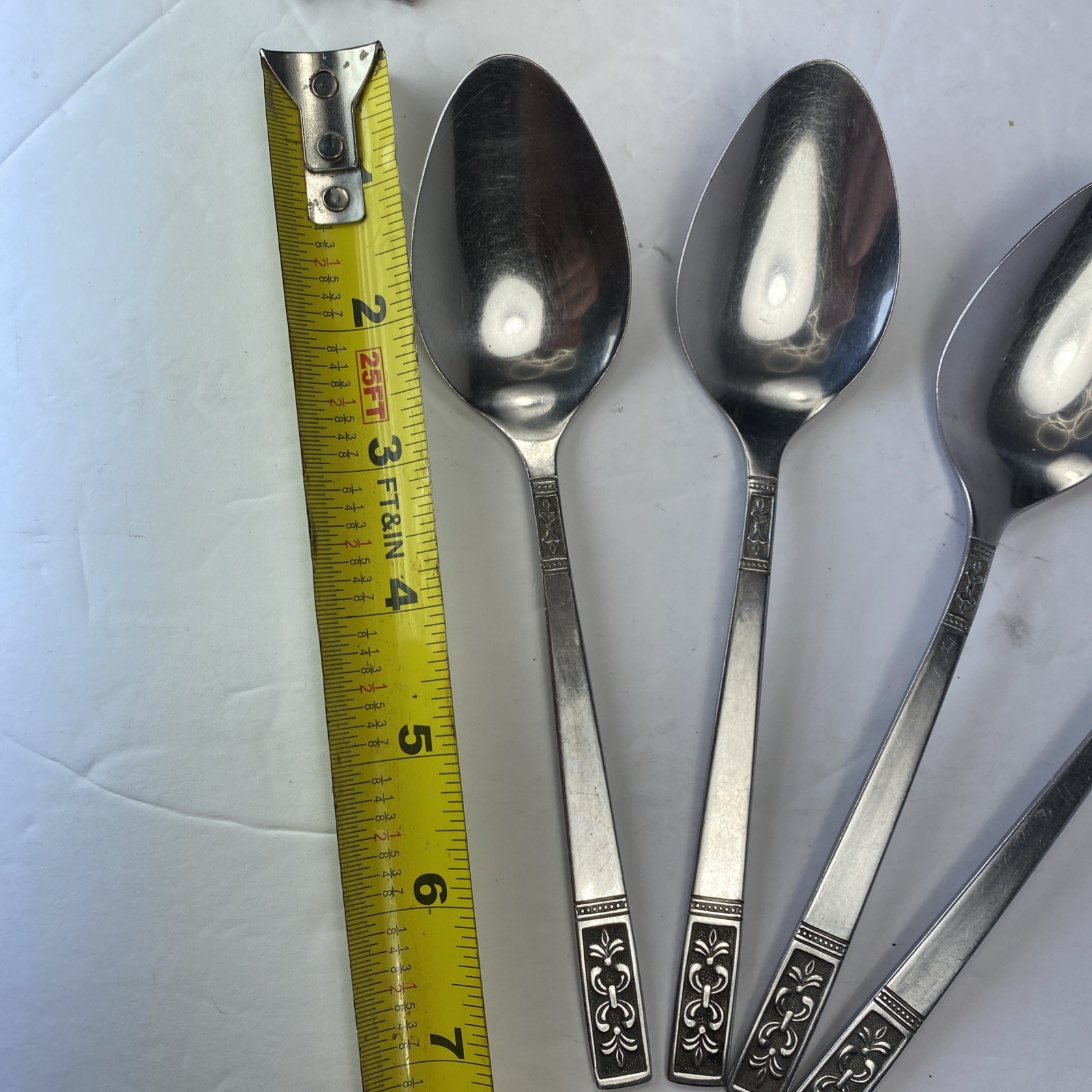 4 Custom Craft Taiwan Stainless Dinner Spoons Flatware Set