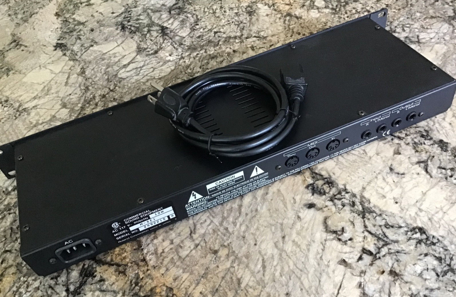ROLAND M-SE1 SOUND EXPANSION STRING ENSEMBLE RACK MOUNT MODULE