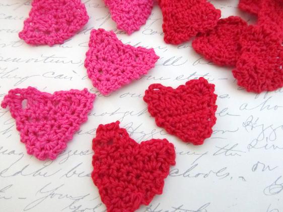 60 Red/Hot Pink Hand Crochet Cotton Valentine Heart Applique/Bow/Craft/Trim C5