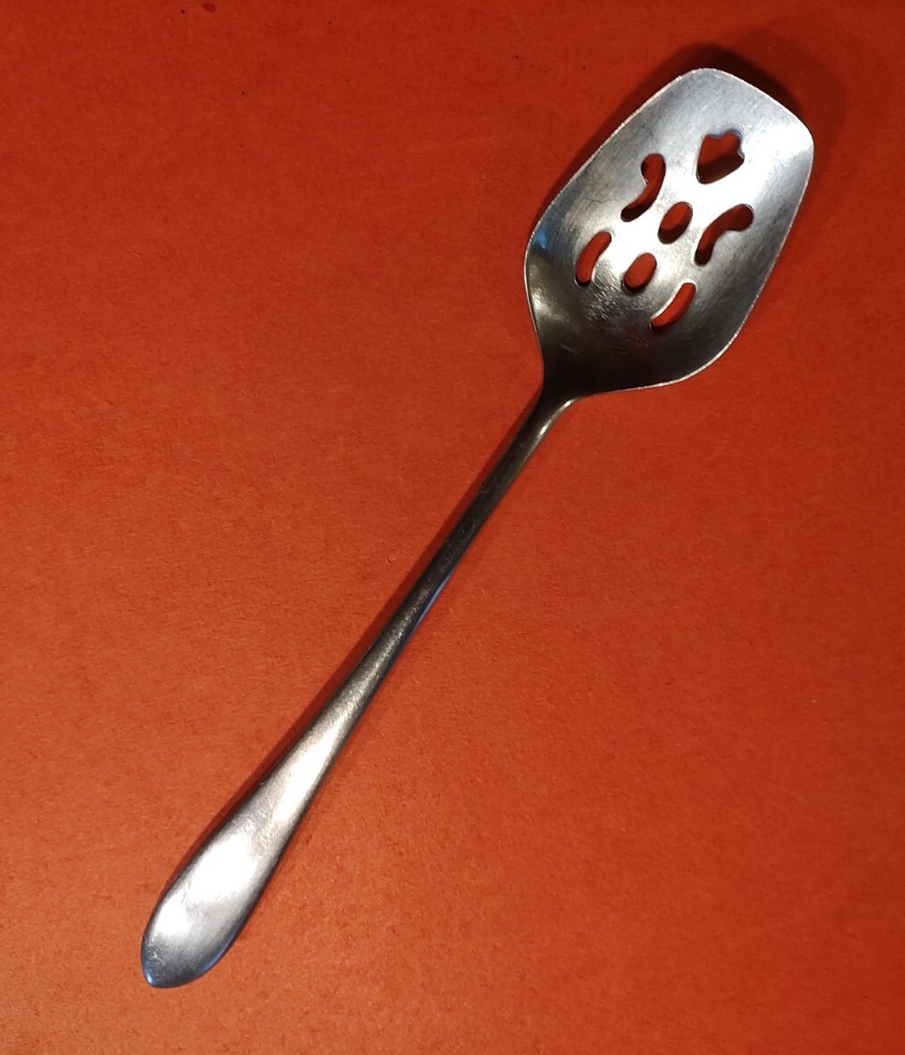 Silhouette SST4 Stainless Pierced Serving Spoon Japan 9 1/4" Satin Free Ship