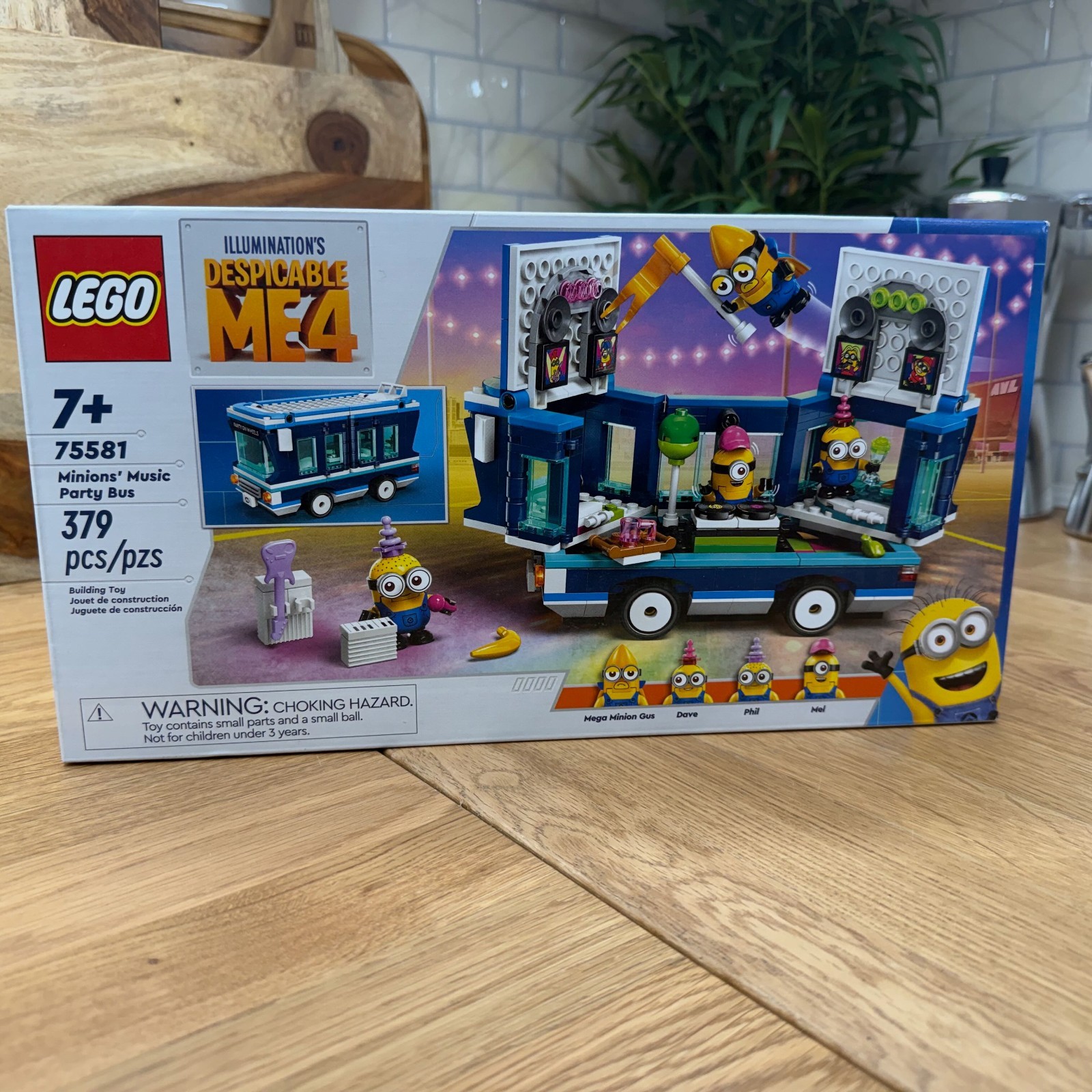 LEGO Minions Music Party Bus Set #75581-1 NEW SEALED IN BOX