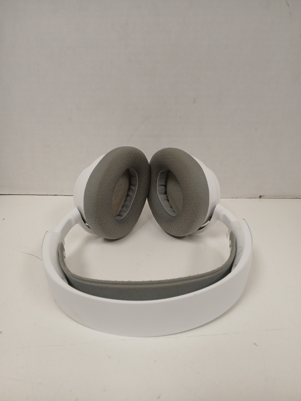 Steelseries Arctis Nova 7P Gen 2 Wireless Gaming Headset, White