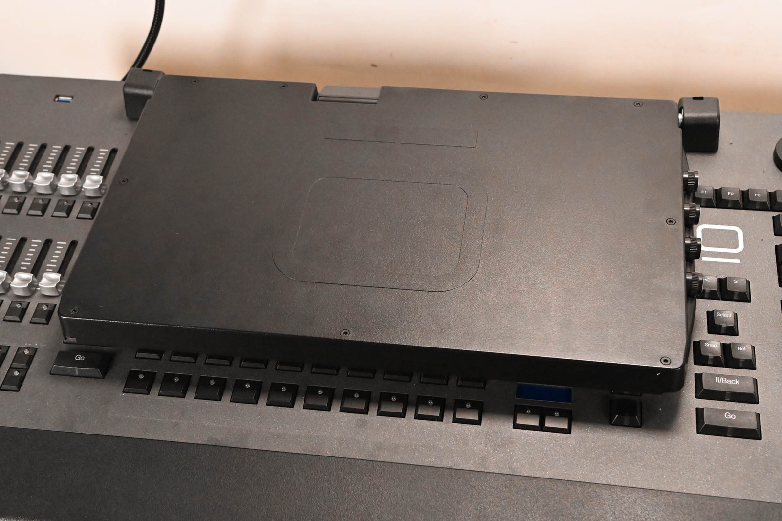 Obsidian Control Systems NX4 Lighting Console CG01UGG