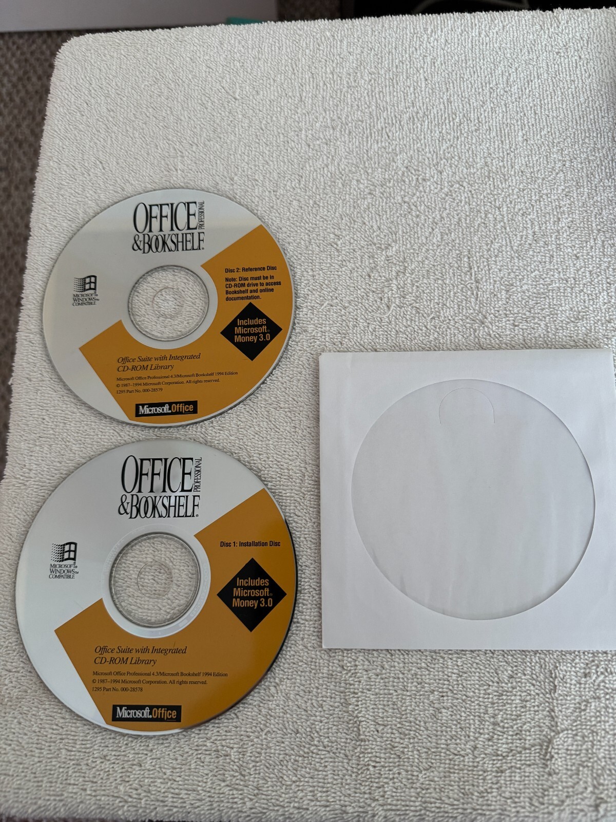 Microsoft Personal Office & Bookshelf - NO PRODUCT KEY!!!