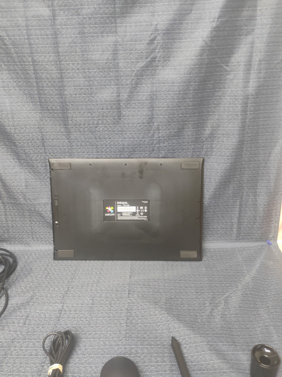 Wacom Intuos4 Medium Professional Graphics Tablet, PTK-640