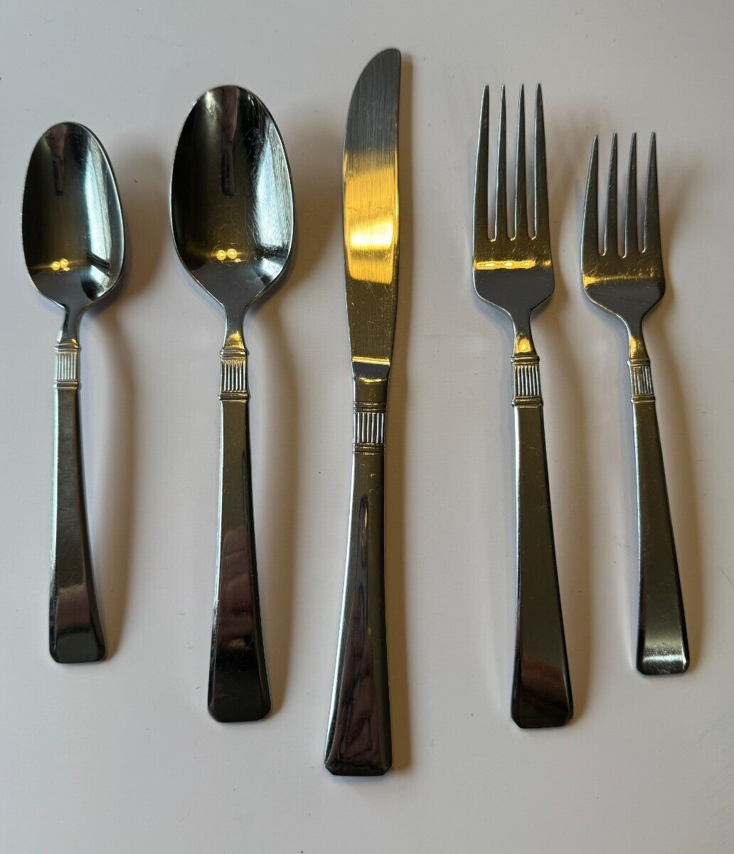 Towle England Castle Hill  Stainless 18/8 Korea Flatware (Your Choice)