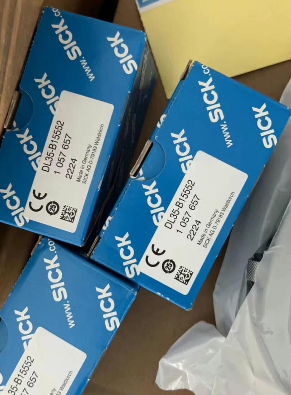 1PC New Sick DL35-B15552 DL35B15552 1057657 Laser Sensor Brand *SI