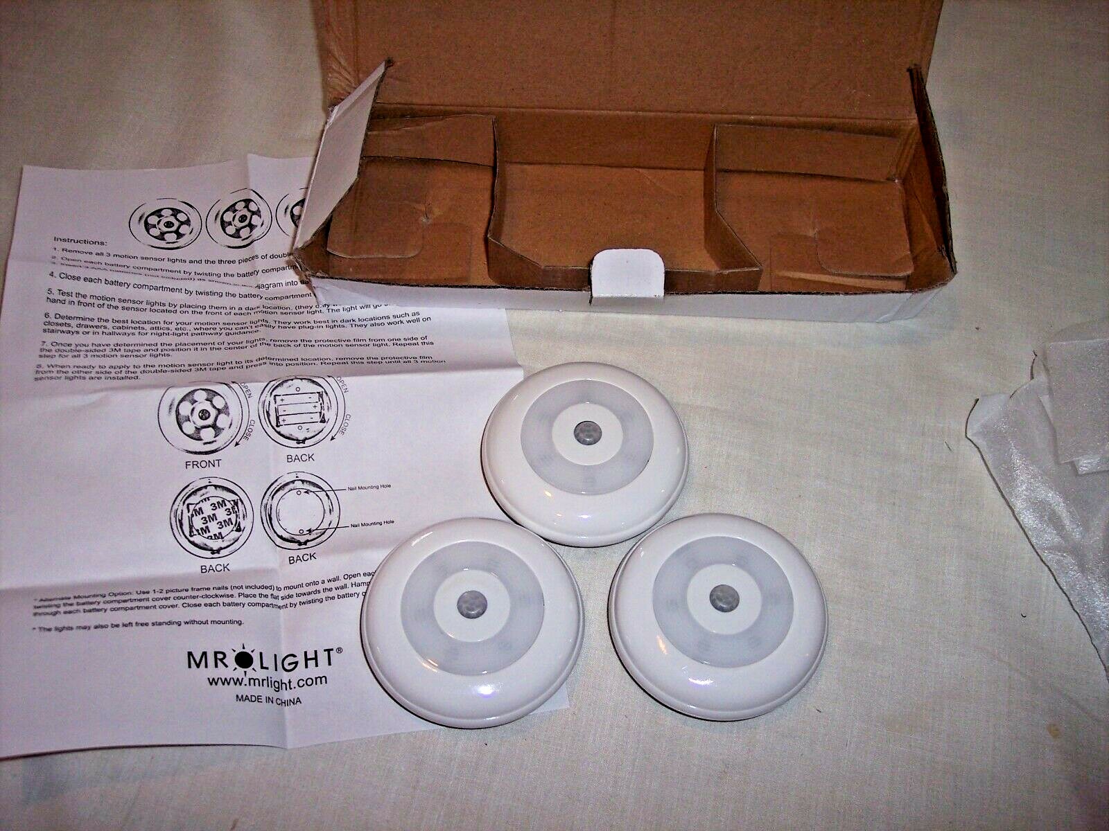 3 LED Lights Motion Sensor Closet & Cabinet Lights;Activates, White Battery