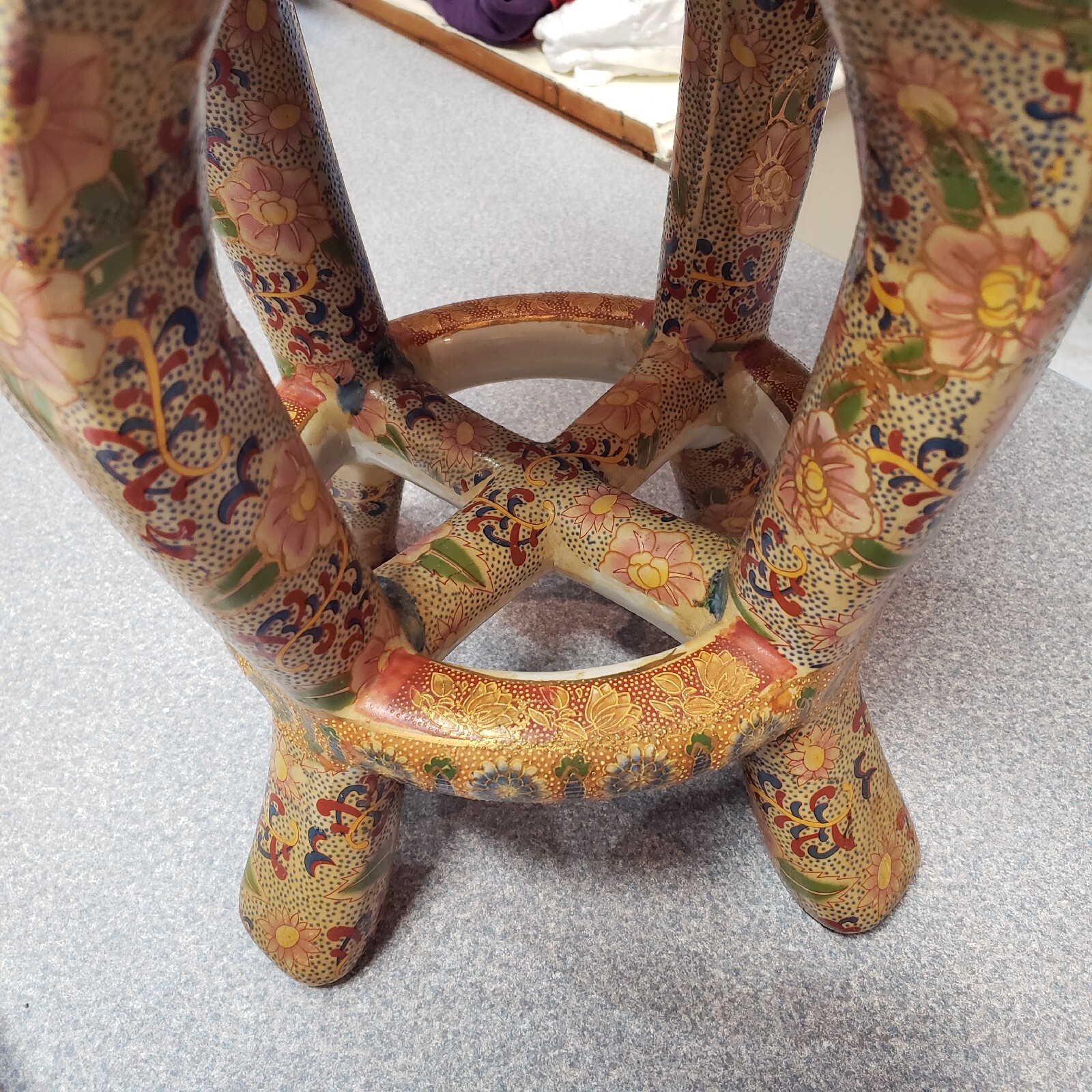 Hard to find - Vintage Regency Gilt Floral Ceramic Stool - Beautiful Piece!