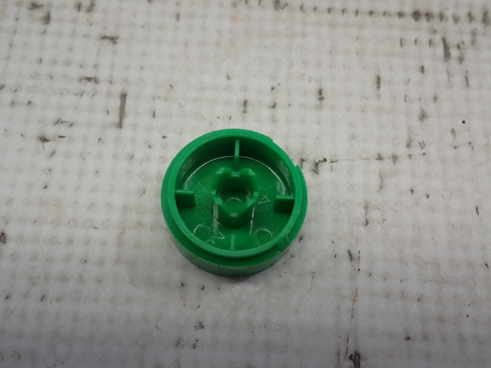 IDEC ABW211-G Green Pushbutton 120-600V AC