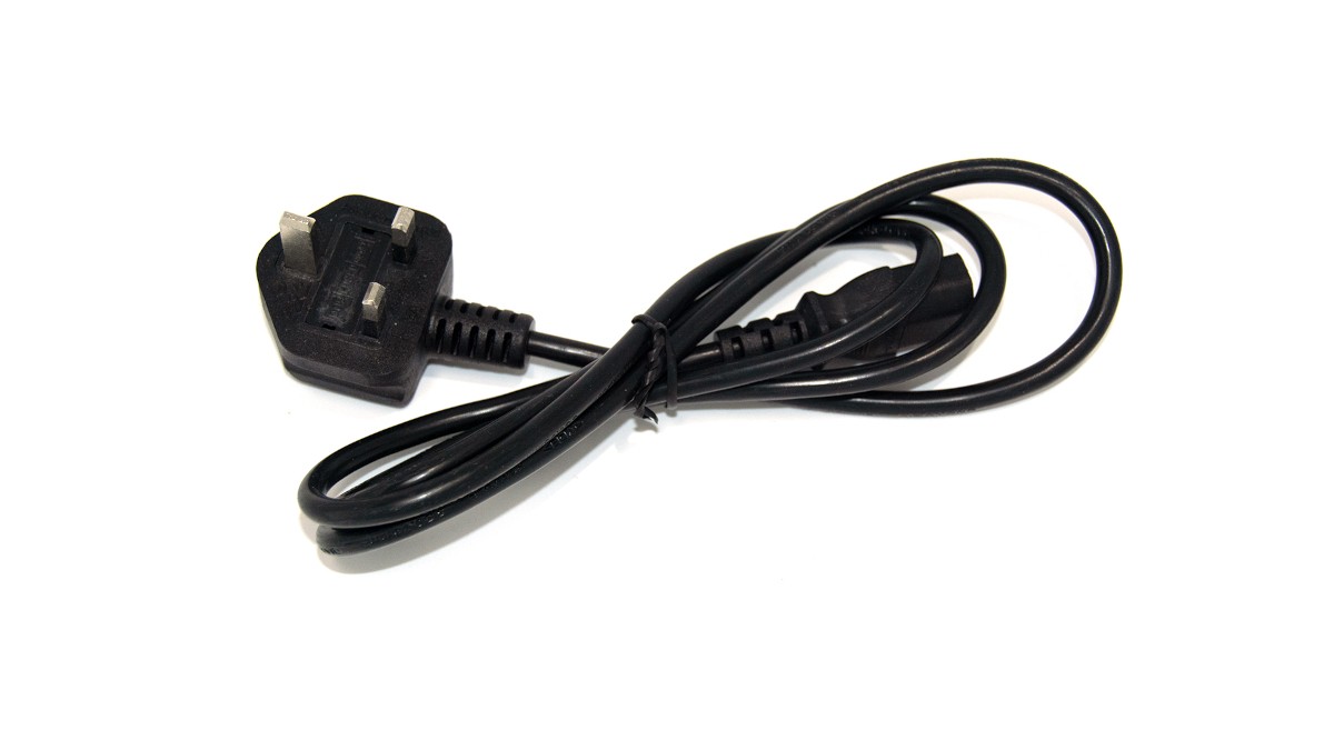 Chargio UK Power Cord for PC, Monitor, Printer. UK BS1363 to IEC60320 C13, 4.5ft