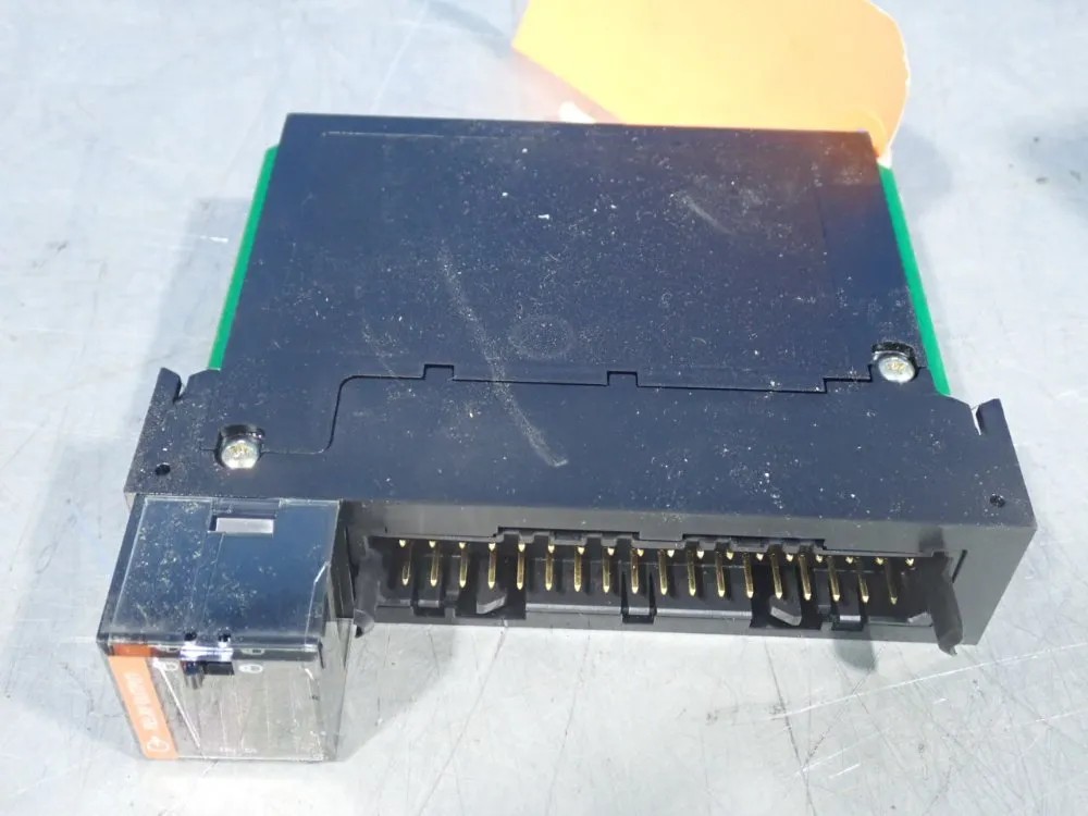 ALLEN BRADLEY DIGITAL OUTPUT MODULE 1756-OW16I