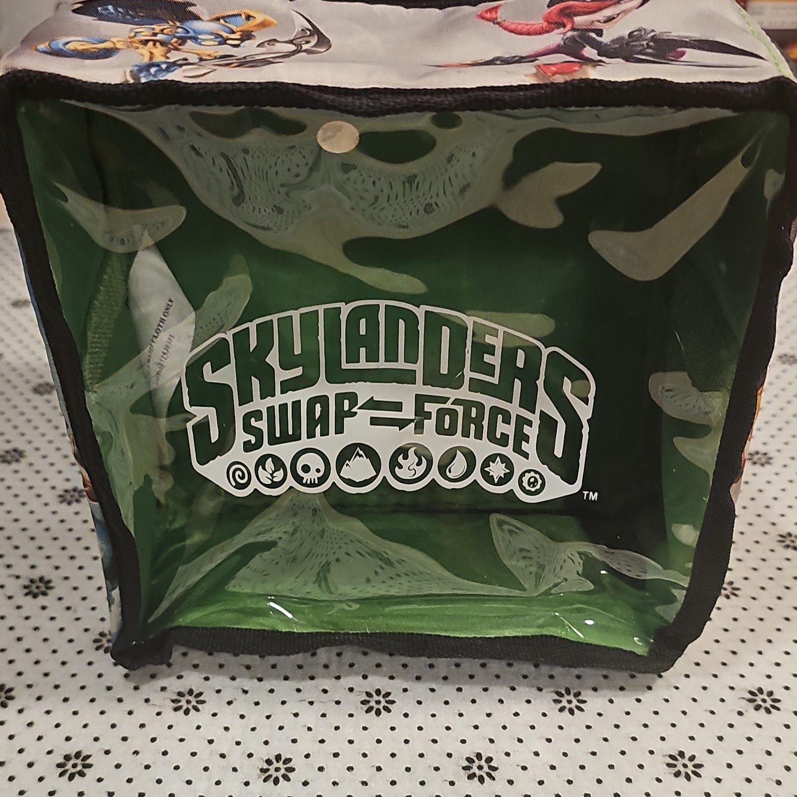 skylanders swap force small figure case with 2 Compartments  Zipper Green/Black