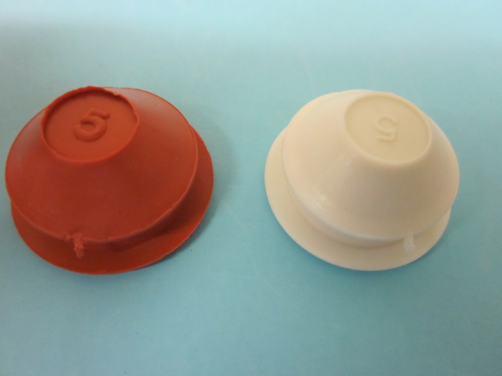 Rubber Stoppers for Salt & Pepper Shakers (2) 3/4" hole (Made in USA)