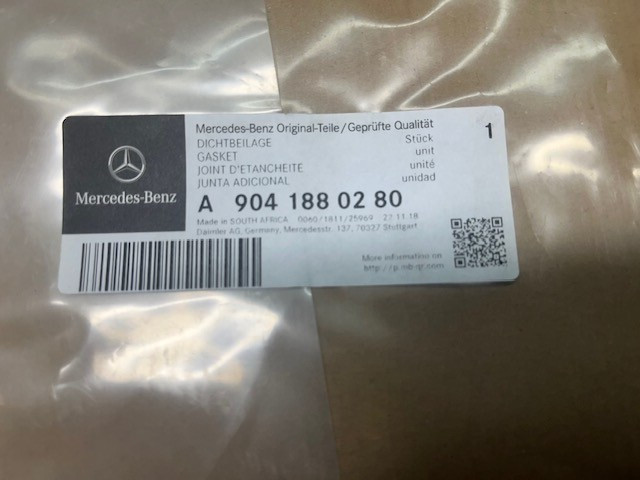A904 188 02 08 MERCEDEZ BENZ  GASKET - OIL COOLER OM904 EURO 4/5 DDE A9041880280