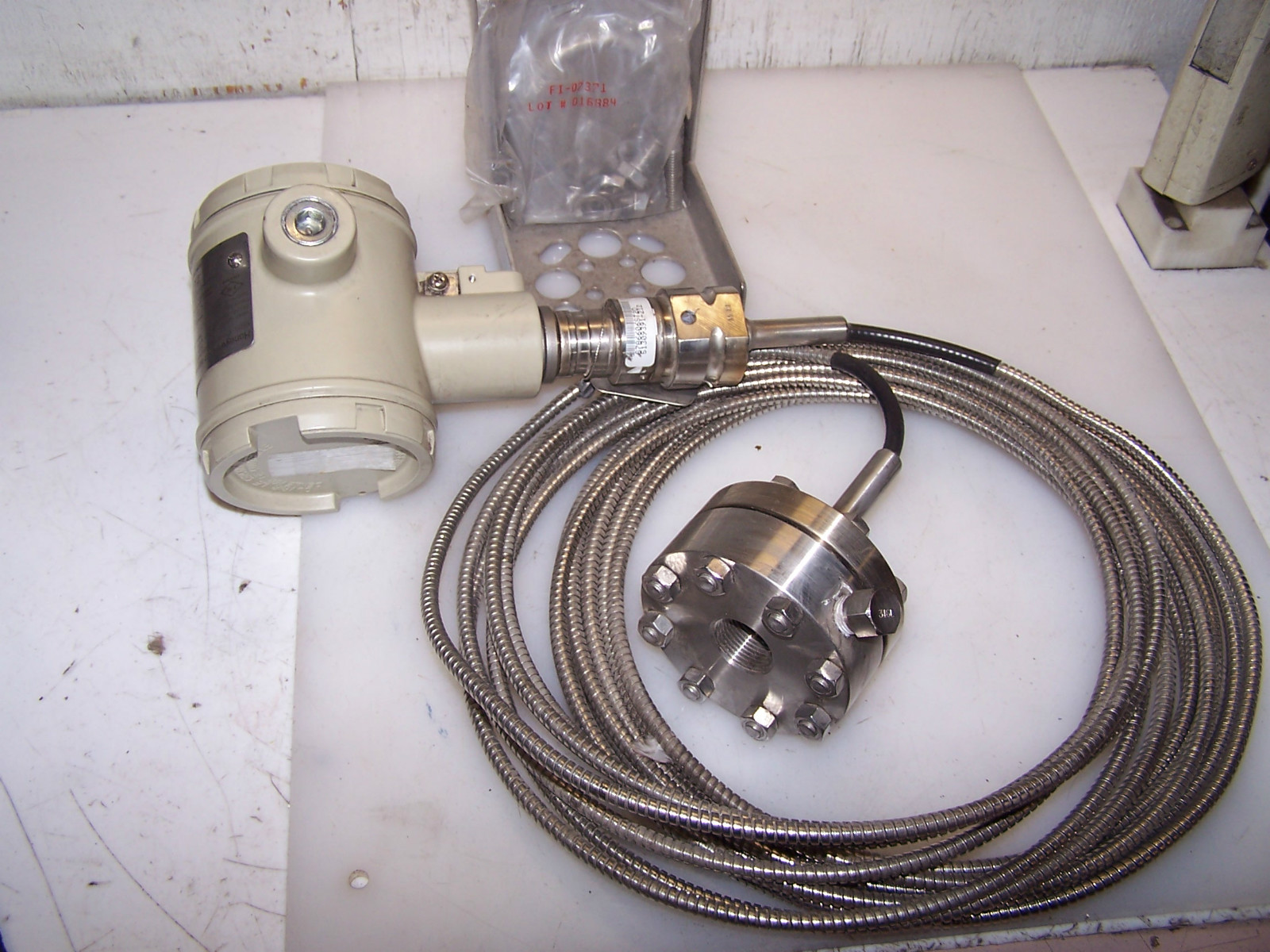 NEW HONEYWELL ST3000 TRANSMITTER STRG14-11A-1FOJKGJBCDJT-1C.N1.SB.TG.XXXX
