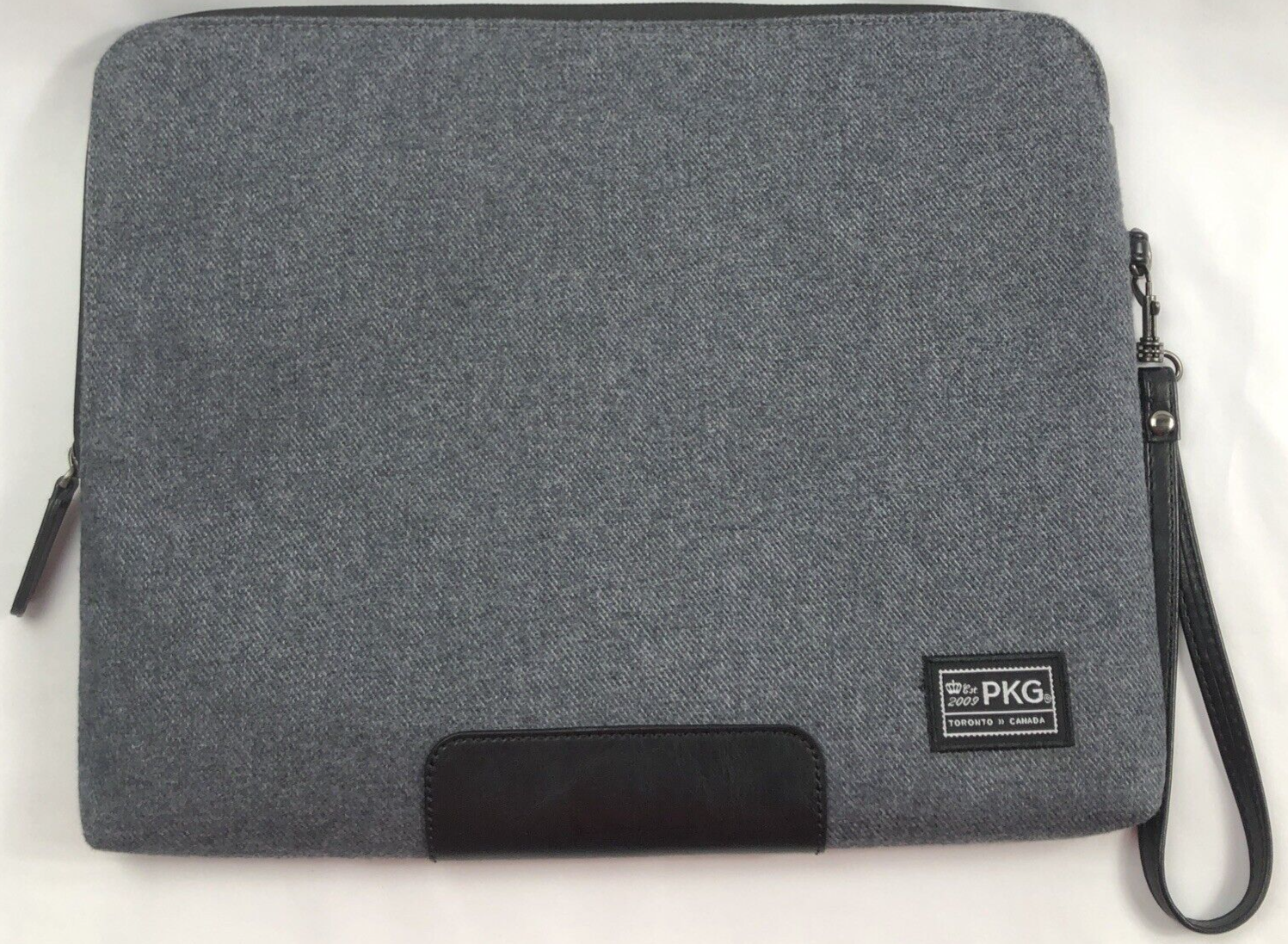 PKG -14" Laptop Sleeve Case Gray LS04-13-WOOL