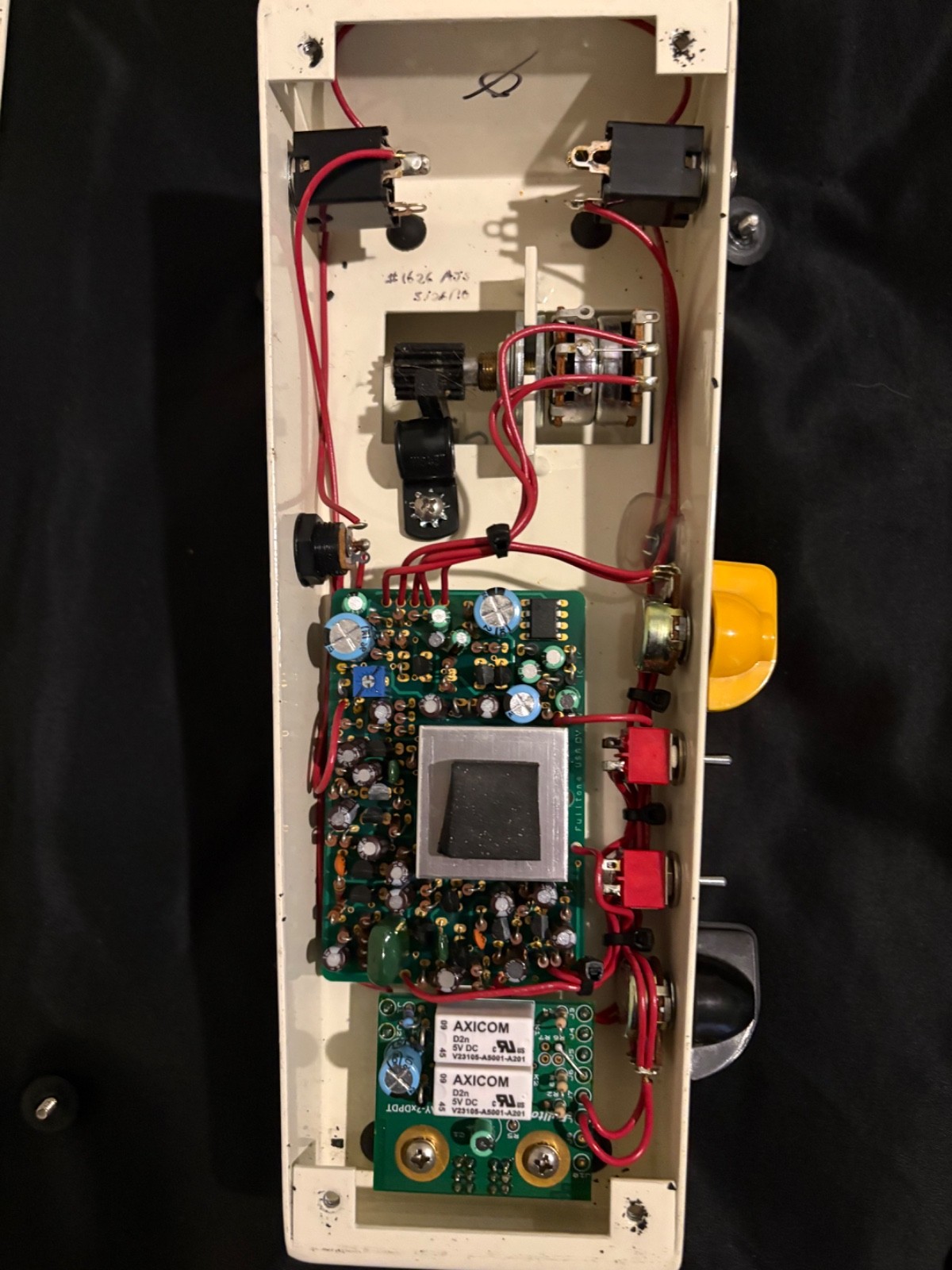 Fulltone MDV-2 Univibe Chorus pedal Hendrix